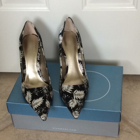 Nine West Black & White Satin Heels - Picture 2 of 3